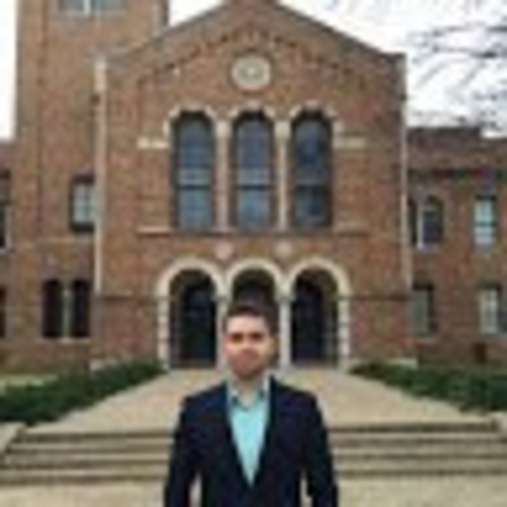Meet your Posher, Luis